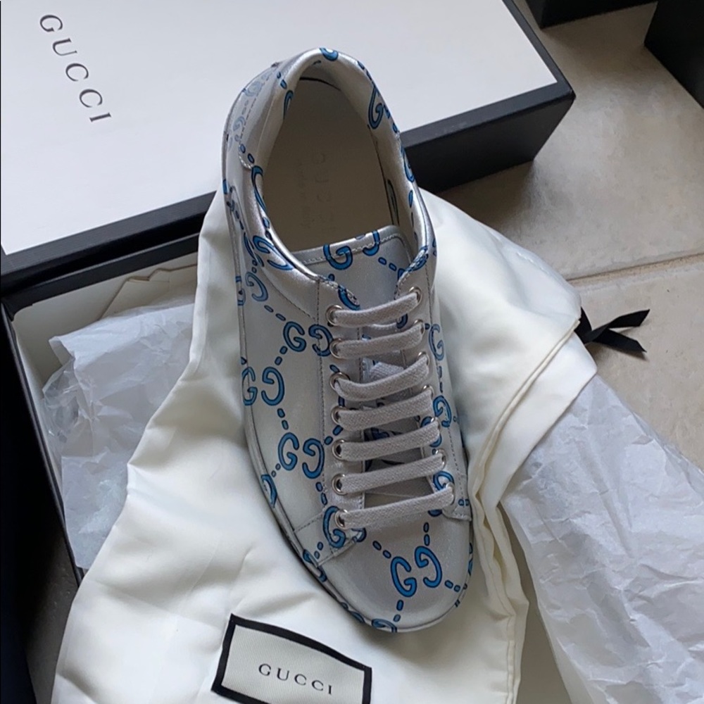 Gucci sneakers